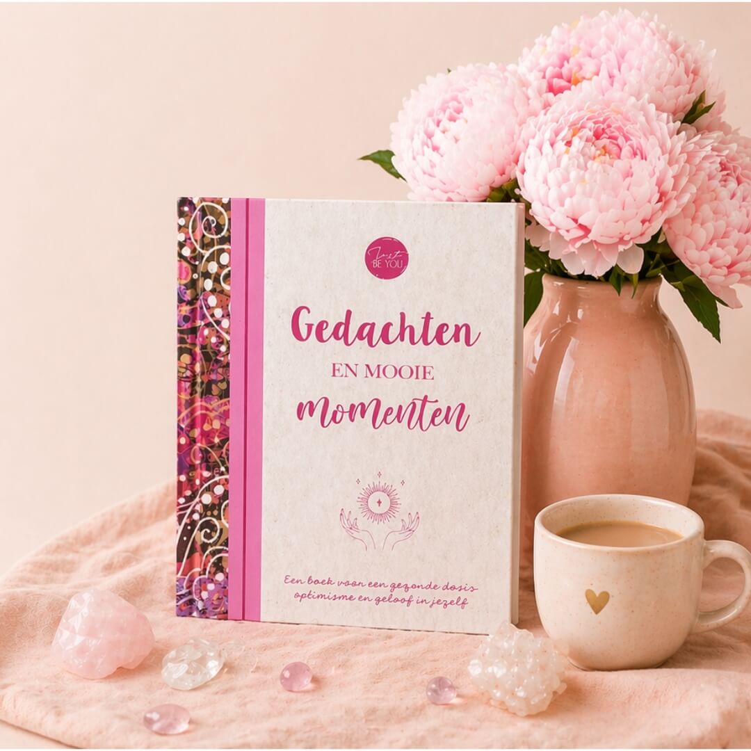 Boek Gedachten en Mooie Momenten Boek Gedachten en Mooie Momenten